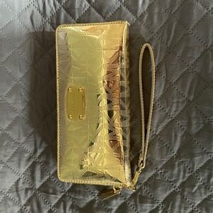 Michael kors wristlet/wallet